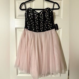 NWT Nights By Teeze Me Black & Blush Sleeveless Semi Formal Cocktail Dress